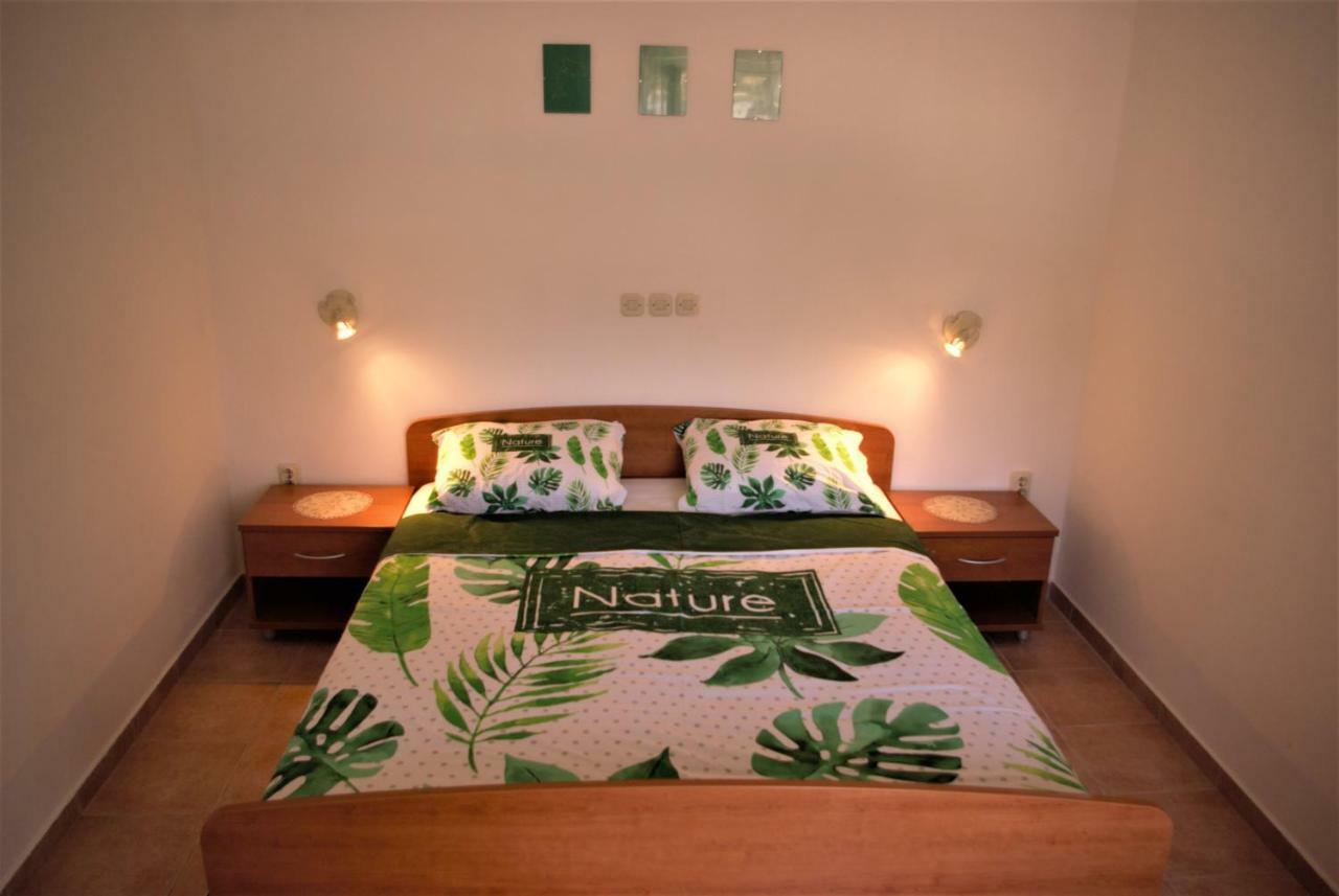Romantic Apartment In Nature Borovići Kültér fotó